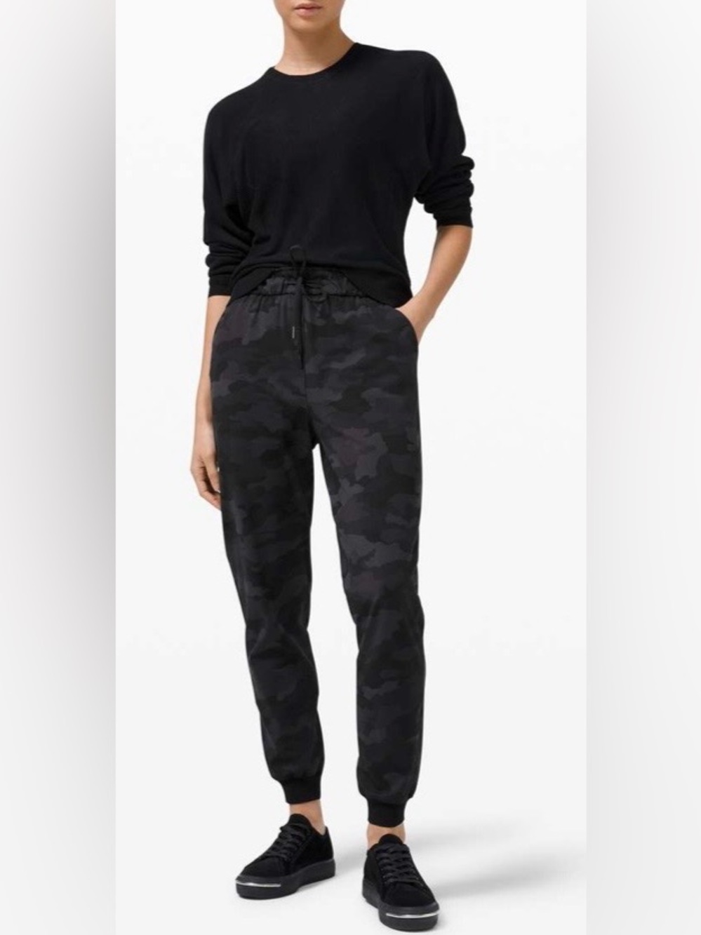Lululemon Stretch High-Rise Jogger *Full Length 28”, size 4,very good condition